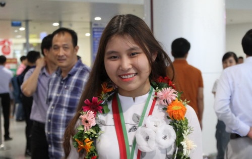 co gai me giai phau bup be doat hcv olympic quoc te