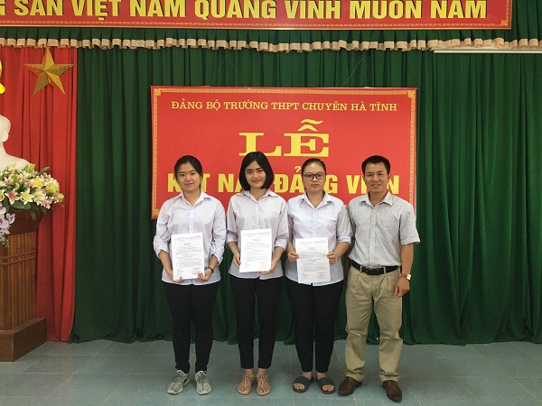 nu sinh ha tinh tu choi 6 truong dai hoc danh gia de theo duoi uoc mo quan nhan