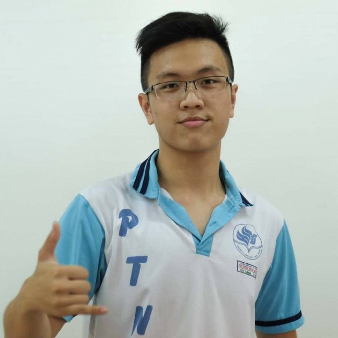 nam sinh tphcm viet bai luan ve bo gianh hoc bong hon 1 trieu usd