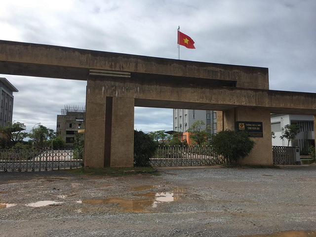 yeu cau sua lai hop dong tra bang goc va tien giao vien da nop phat