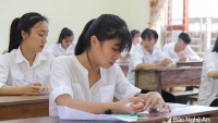 hon 100 don phuc khao bai thi cua hoc sinh van chua co ket qua truoc ngay tuu truong