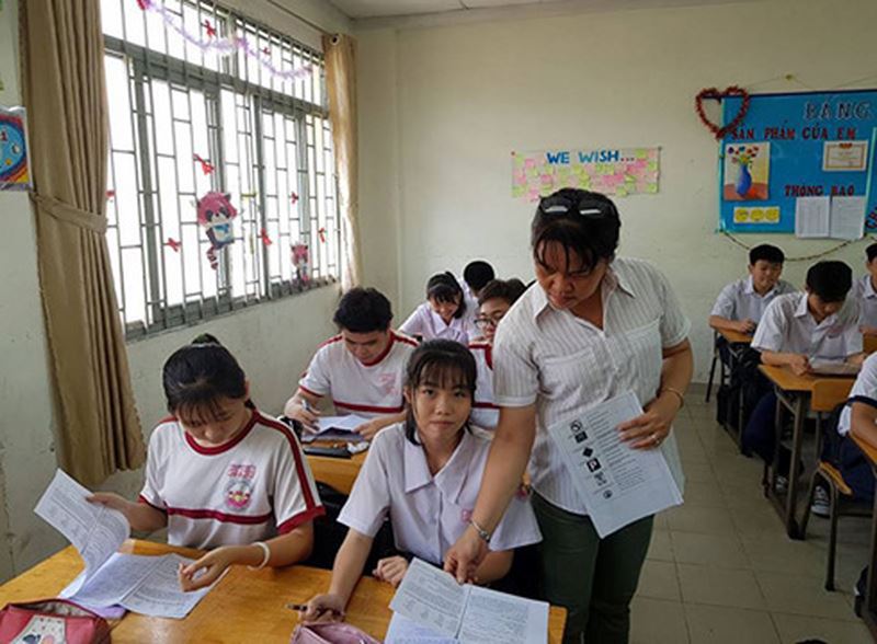 thanh pho ho chi minh yeu cau giam tai chuong trinh hoc