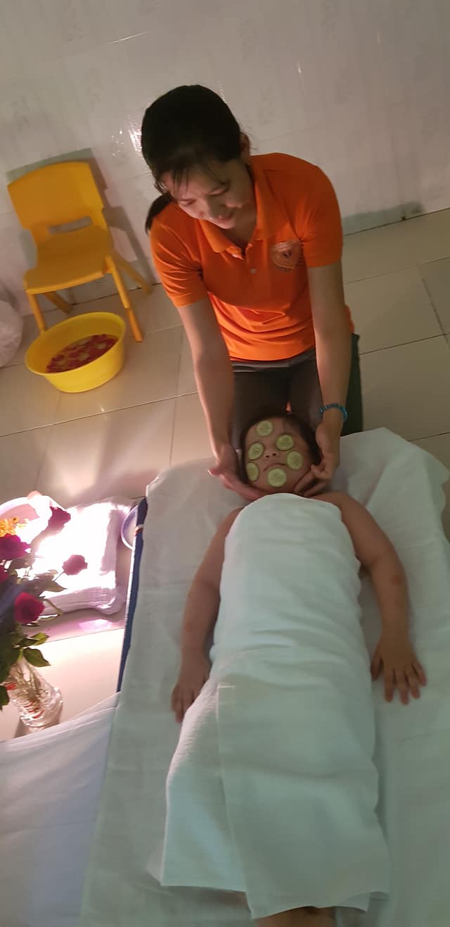 dich vu mat xa dap mat cho hoc sinh mam non gay xon xao