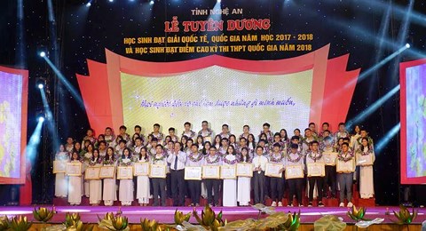 nghe an tuyen duong 110 hoc sinh dat thanh tich cao trong hoc tap