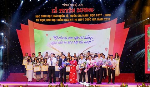 nghe an tuyen duong 110 hoc sinh dat thanh tich cao trong hoc tap