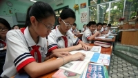 10 phat ngon chu y ve sgk doc quyen lang phi nghin ty dongnam