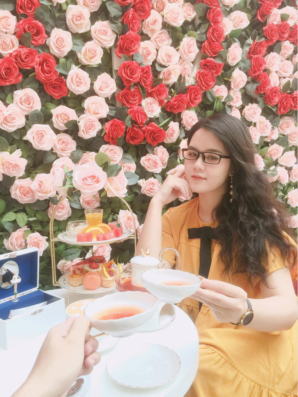 cuu sinh vien ngoai thuong xinh dep nhan 3 hoc bong thac si o my