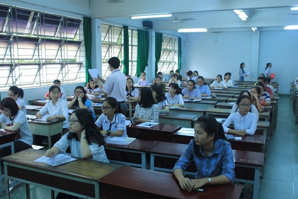 thi thpt quoc gia 2019 se han che tieu cuc khi giam thieu quyen cua dia phuong