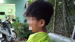 Đình chỉ công tác 15 ngày cô giáo đánh bầm tím học sinh khuyết tật  ở Long An