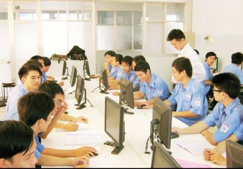 tuyen sinh nam 2019 cd ki thuat cao thang xet tuyen hon 5000 chi tieu