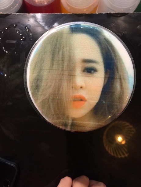 tra sua in hinh mon moi gay chao dao tin do me tra sua