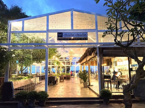 trai nghiem hostel co view ngam canh hoang hon dep nhat dao ngoc phu quoc
