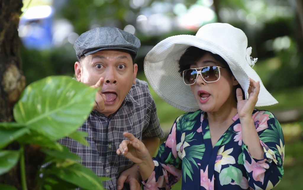 nsut huu chau cuoi voi doi khoc cho minh