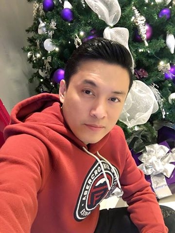 Sao Việt đón Noel: Người hạnh phúc, kẻ cô đơn…