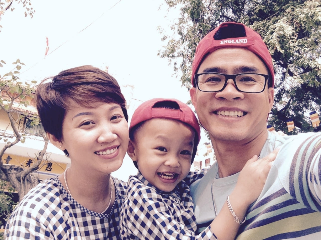 nha tho nguyen phong viet ba xa nang long khi doc tho toi viet