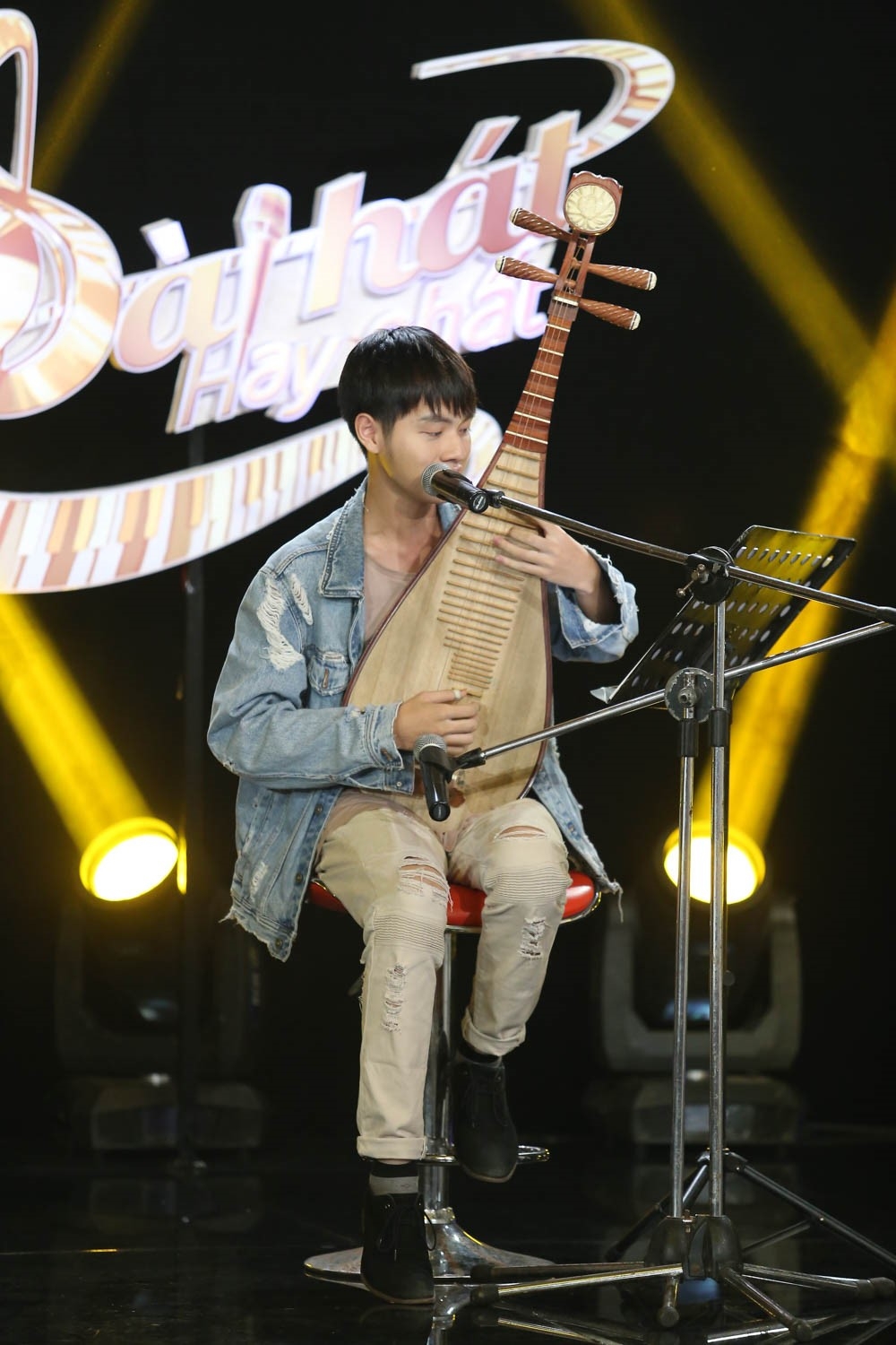 cao ba hung duoc uu tien buoc thang vao chung ket sing my song
