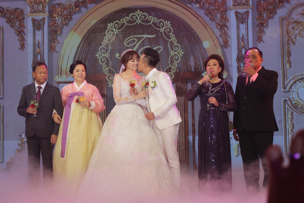 nhung con so an tuong trong dam cuoi tran thanh hari won