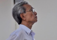 vi sao phap luat nuong nhe voi ke dam o tre em
