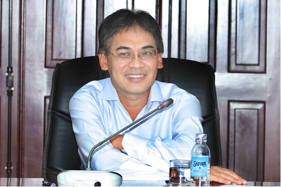vi sao 2 sep lon dau khi bat ngo thoi chuc