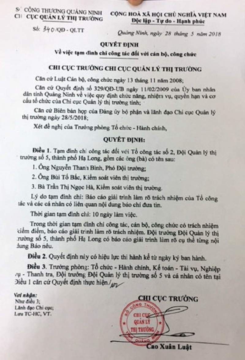 quang ninh dung xe bao chi chan xe cho ga 3 can bo cong chuc bi dinh chi