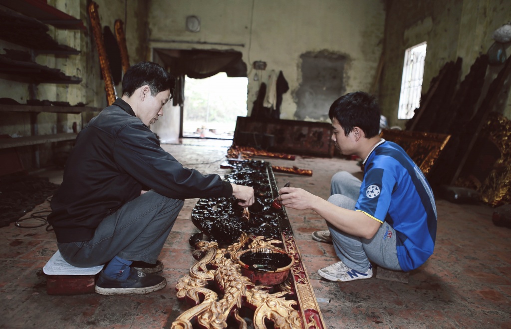 son dong lang nghe tac tuong noi tieng o ha noi