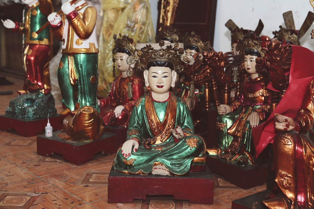 son dong lang nghe tac tuong noi tieng o ha noi