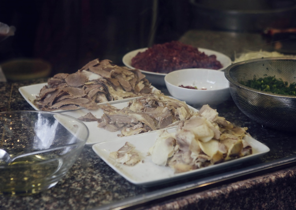 mon ngon ha noi check in pho am thuc ly quoc su