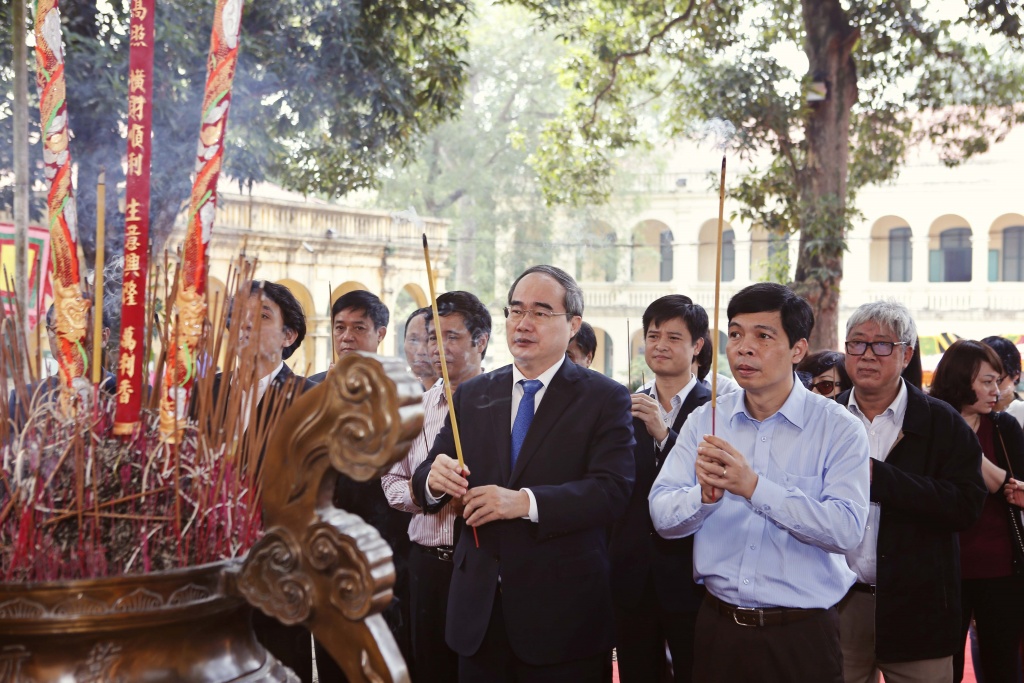 Chủ tịch TW MTTQ Việt Nam Nguyễn Thiện Nhân dự lễ tưởng nhớ vua Lý Thái Tổ chu tich tw mttq viet nam nguyen thien nhan du le tuong nho vua ly thai to