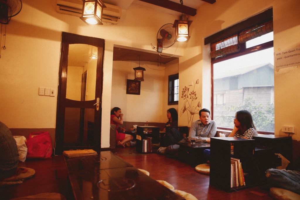 tam tra quan thanh tinh o quan tra phat giao giua long ha noi