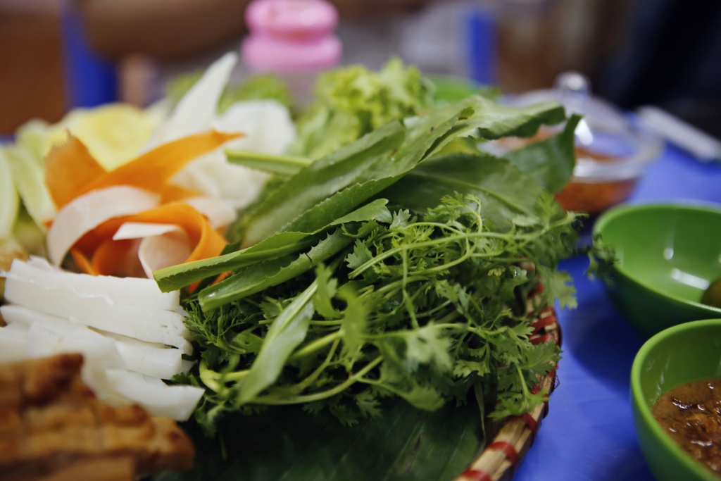 ha noi xuat hien quan nem nuong nha trang ngon nuc tieng