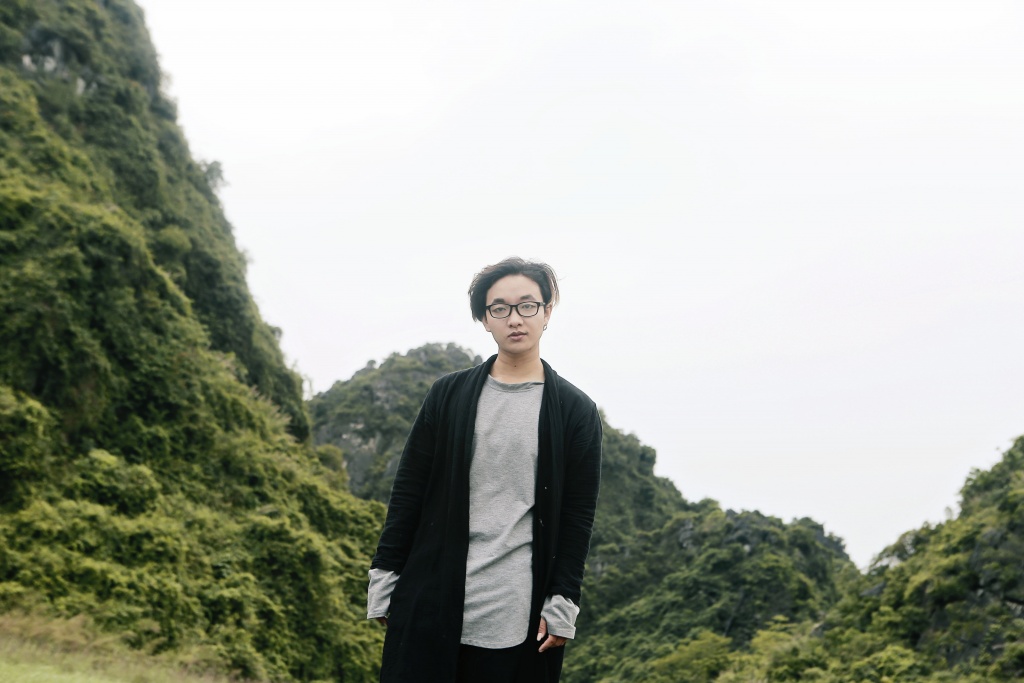 hoang dung the voice co don trong canh dong chieu