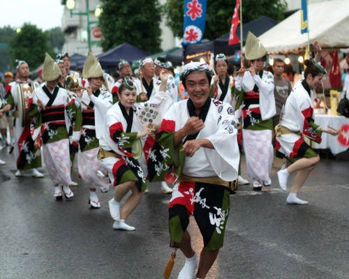kham pha phong tuc cung ram thang 7 cua cac nuoc tren the gioi