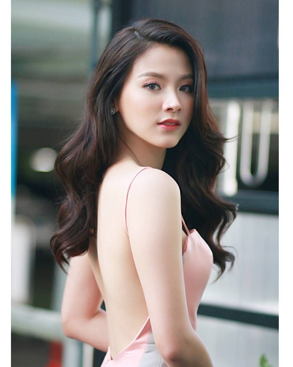 4 cung hoang dao ve ngoai hap dan vuong van tinh ai suot thang 11