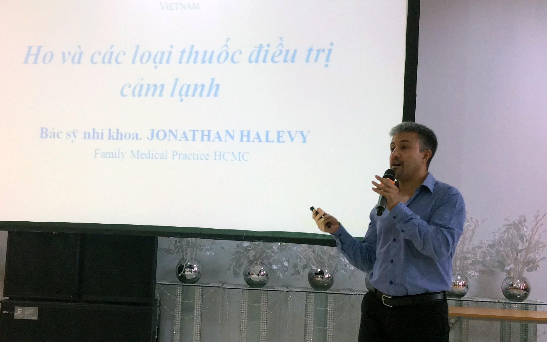 bac si jonathan halevy bo me viet it co thoi quen nho ten thuoc cho con