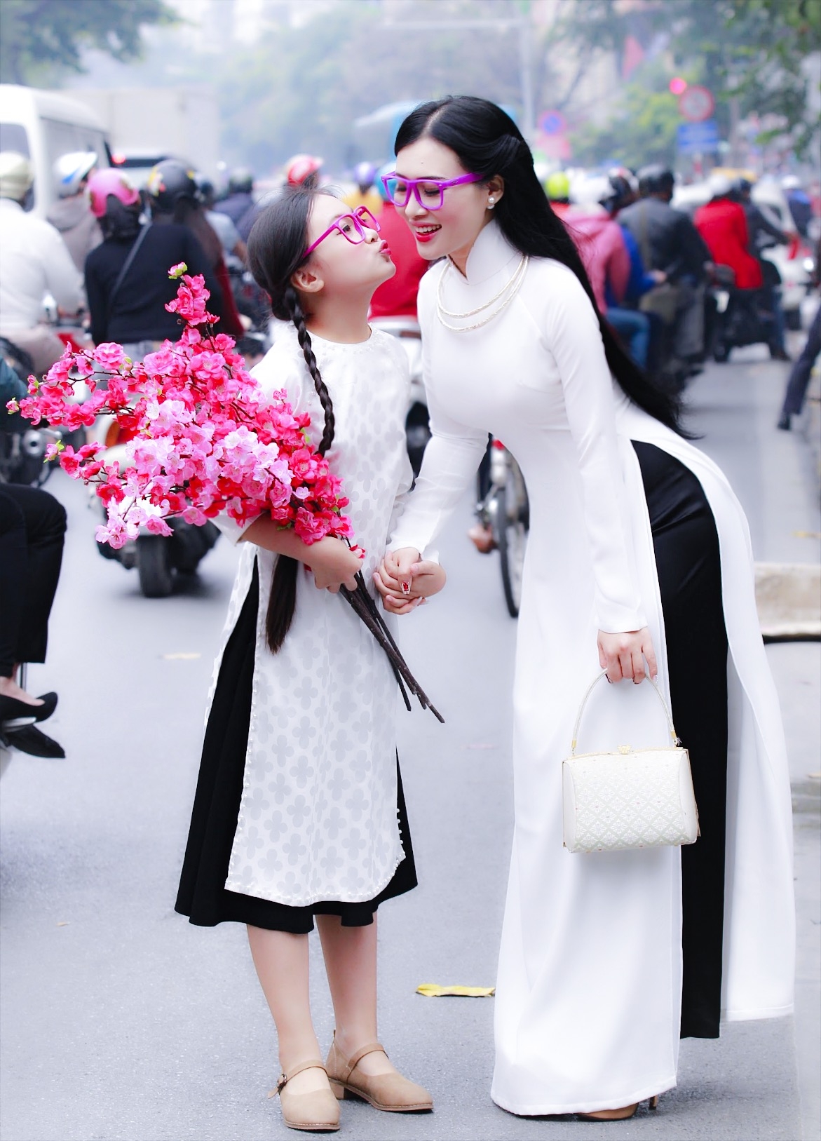 me cua mau nhi dao ngoc bao han chia se bi quyet day con gan me