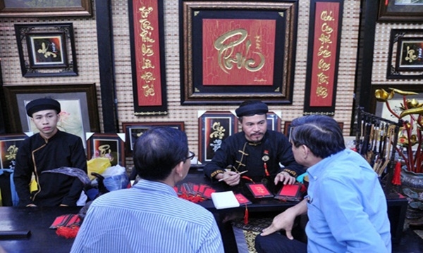 nam dinh dau xin chu gi de gap may man
