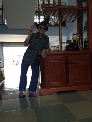 bo anh 50 nam ngay cuoi gay sot cong dong mang va chuyen tinh dep nhu phim cua ong ba anh