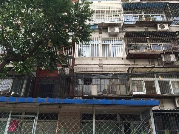 co gai tre danh 3 thang bien nha 90 nam tuoi cu nat thanh noi o dep nhu mo