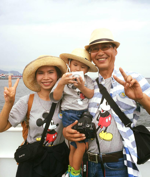 nang dau viet cham soc bua an gia dinh bang lo rau thom trong tren ban an