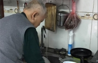 tac hai khon luong neu mac quan ao am trong nhung ngay troi nom