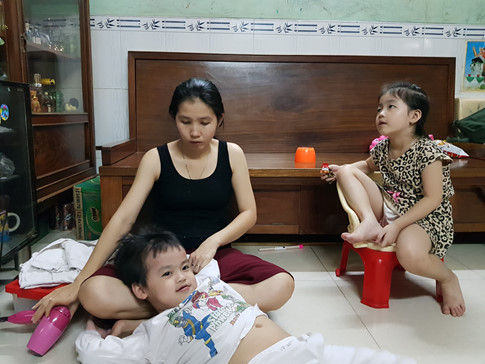 nguoi me sinh 5 duy nhat o viet nam nhieu khi toi stress muon buong xuoi