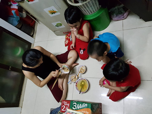 nguoi me sinh 5 duy nhat o viet nam nhieu khi toi stress muon buong xuoi