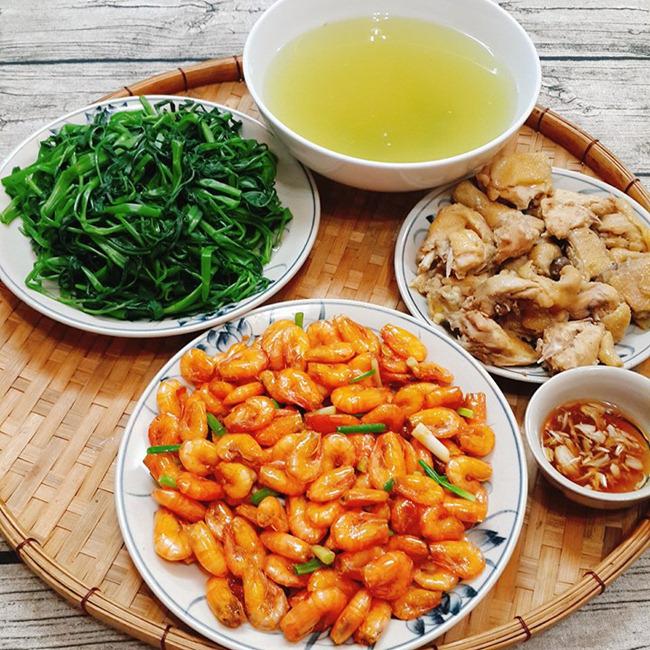 Bà nội trợ 2 con chia sẻ những mâm cơm tuyệt ngon ai cũng phải thèm thuồng ba noi tro 2 con chia se nhung mam com tuyet ngon ai cung phai them thuong