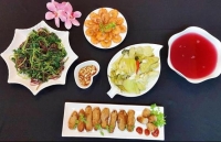 me hai con goi y mam com cung ram thang chap ai nhin cung me