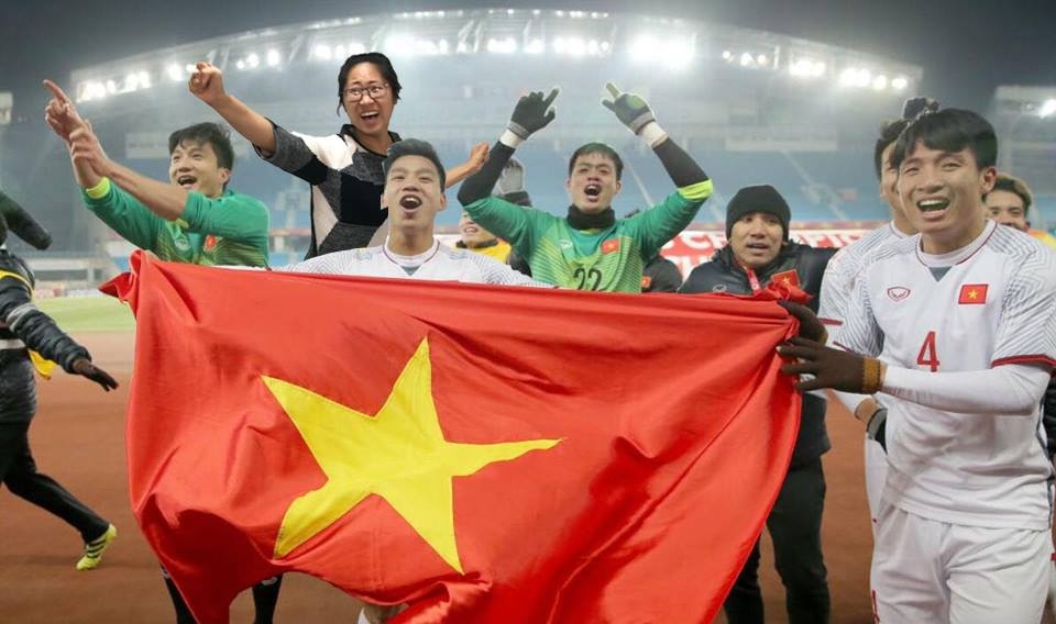khong phai ngoc trinh hay hh do my linh day moi la tinh yeu dich thuc cua tien dung