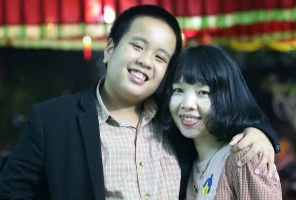 Từ chuyện mẹ Quang Hải không gọi con là tu chuyen me quang hai khong goi con la nguoi hung den su chuan muc cua nhung ba me co con tai gioi