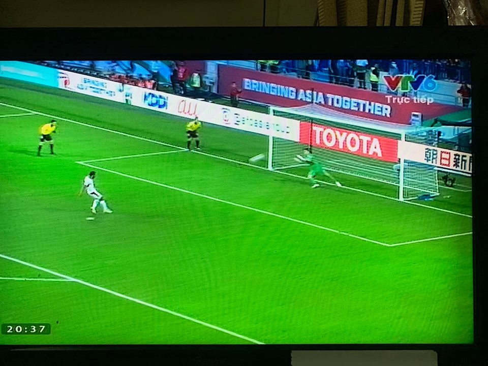 Việt Nam vào tứ kết Asian Cup và đây là khoảnh khắc tuyệt vời khiến hàng triệu con tim vỡ òa viet nam vao tu ket asian cup va day la khoanh khac tuyet voi khien hang trieu con tim vo oa