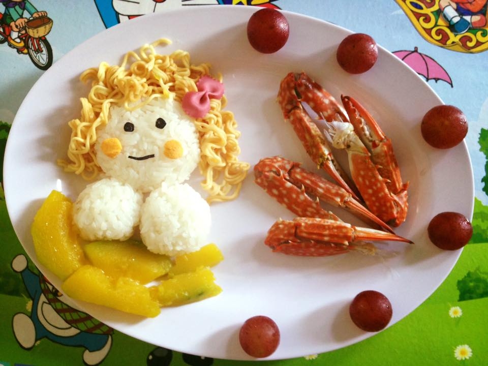 Mẹ trang trí món ăn siêu đẹp, đến bé biếng ăn cũng phải thèm me trang tri mon an sieu dep den be bieng an cung phai them