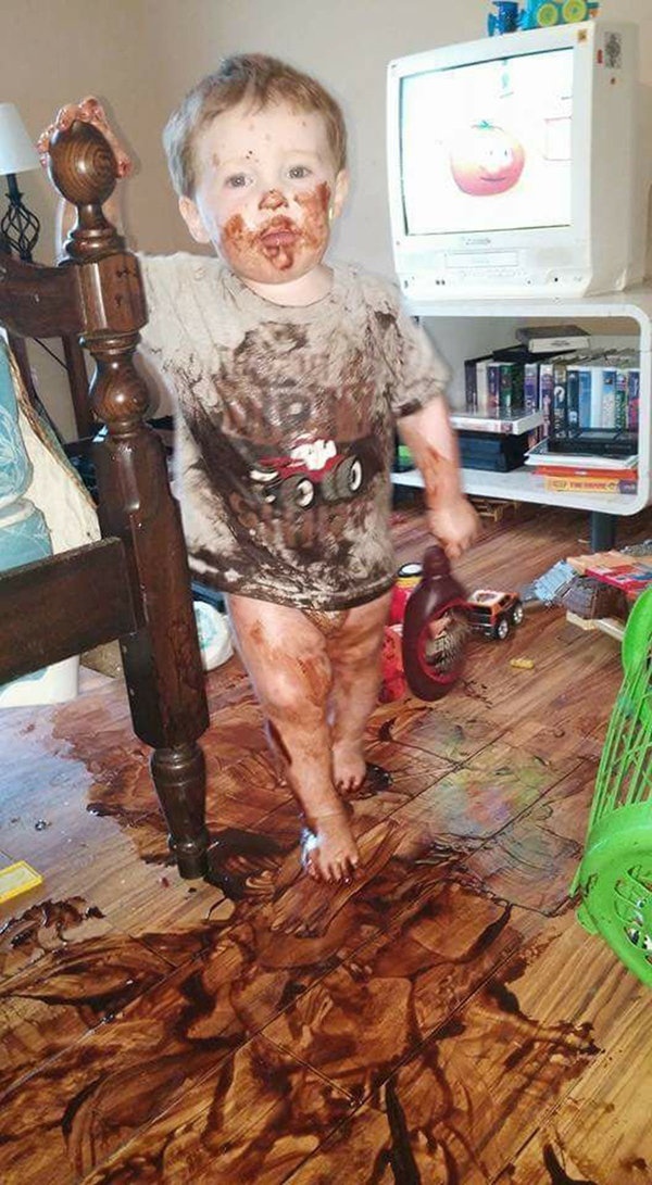 Hãy để mọi thứ xa tầm với của trẻ nhỏ!