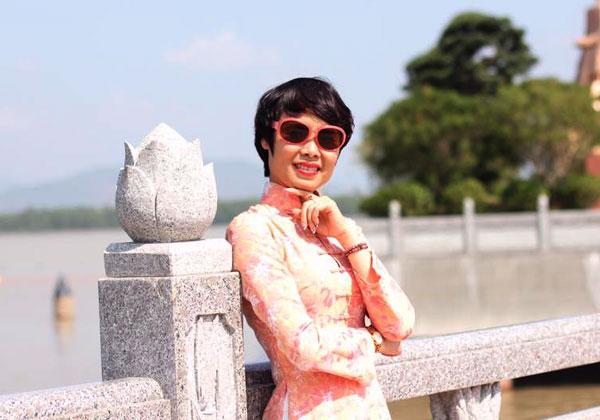 3 kieu cam hoa lay on mang khong khi tet ngap tran nha ban